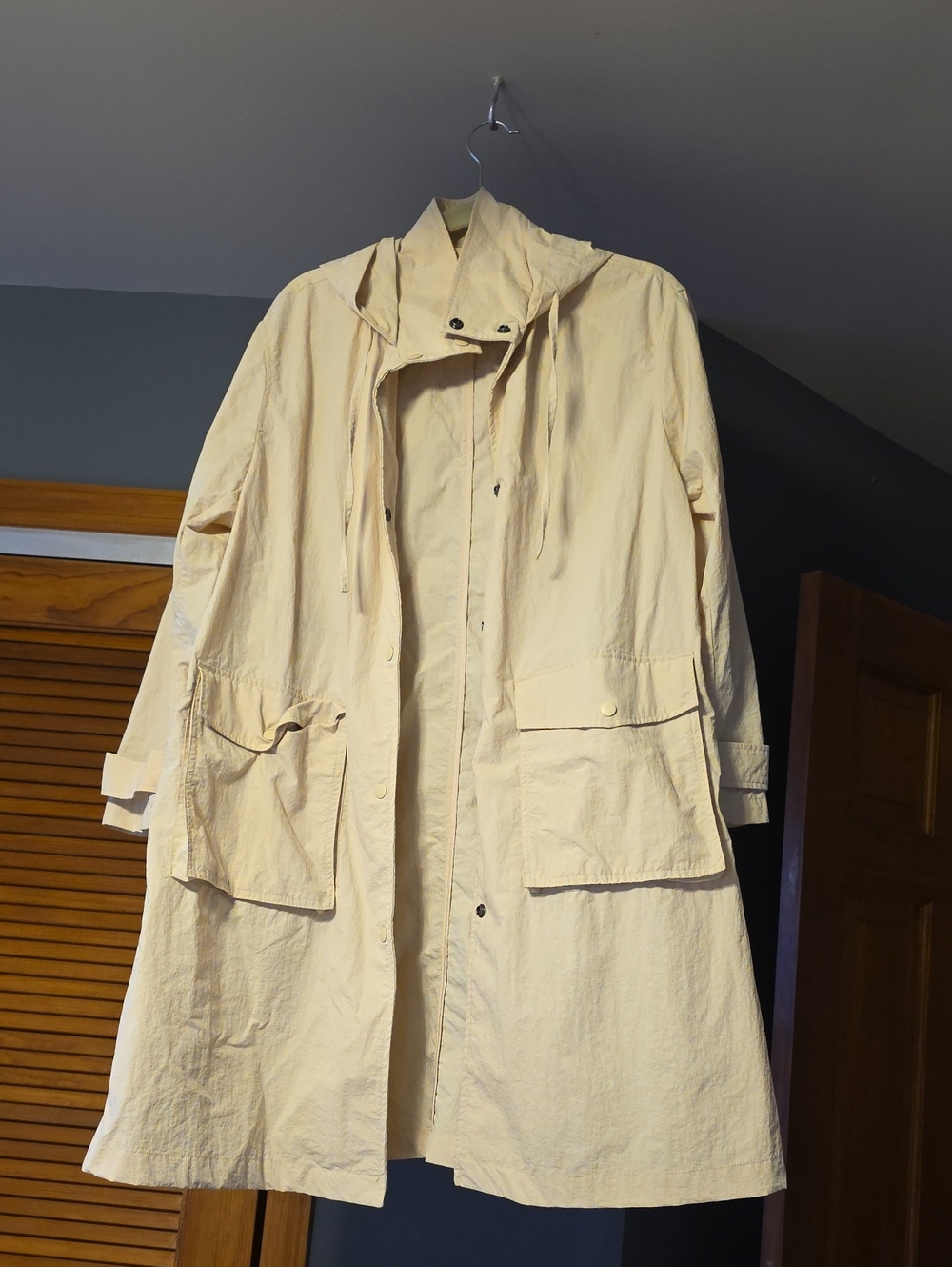 H&M Light Cream Hooded Raincoat